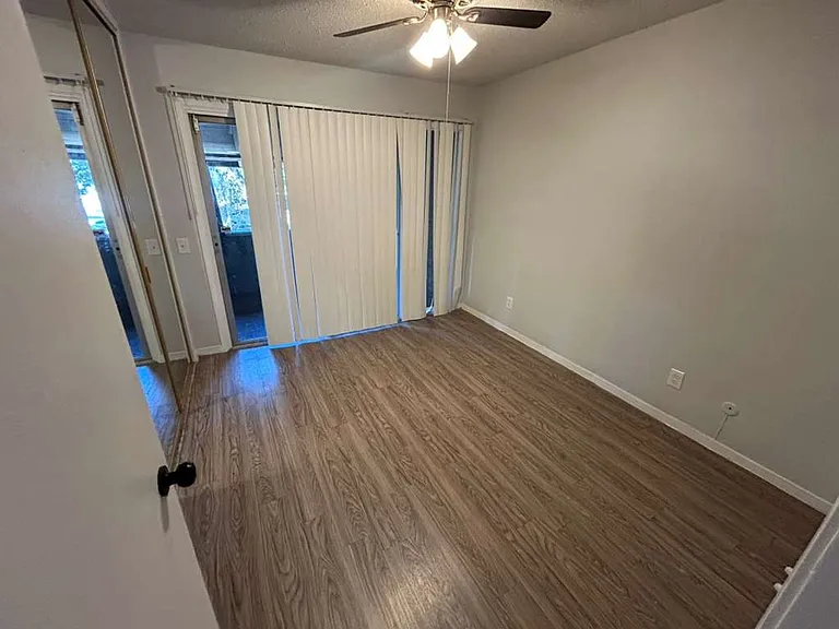 1817 Pueblo Pl #C — Photo 5