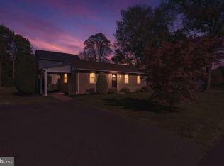 302 Spring Ave, Croydon, PA 19021