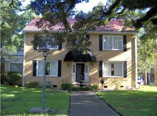 1405 Dauphin St, Mobile, AL 36604