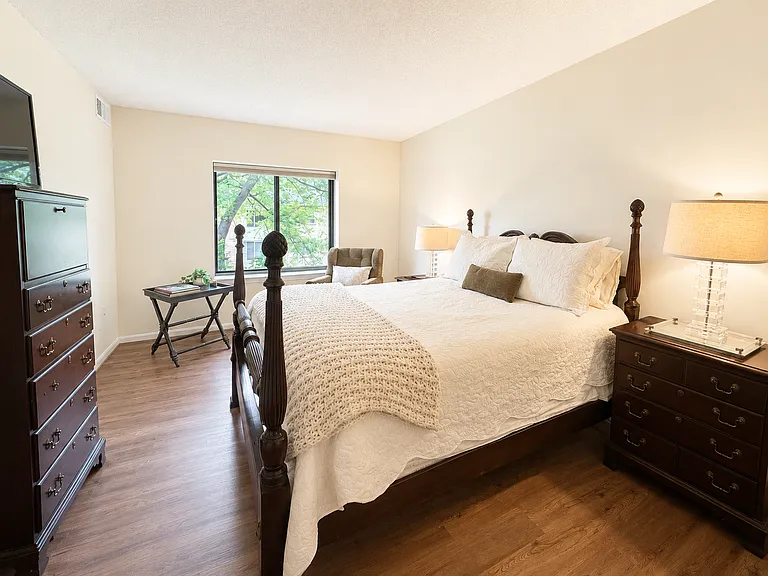 10210 Bushman Dr #323 — Photo 8