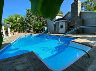 1004 Roach St, Mayodan, NC 27027