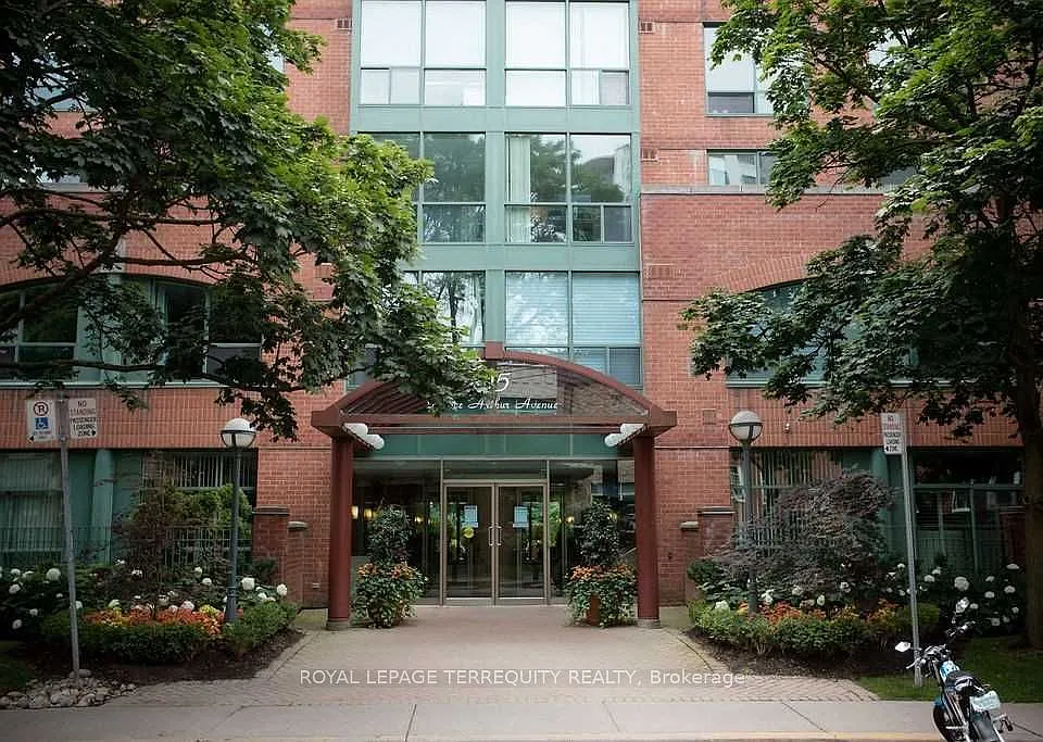95 Prince Arthur Ave #106