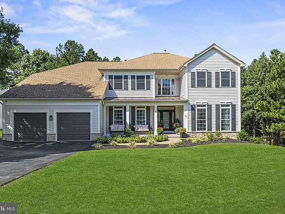 2nd image of 5 Cattail Ct