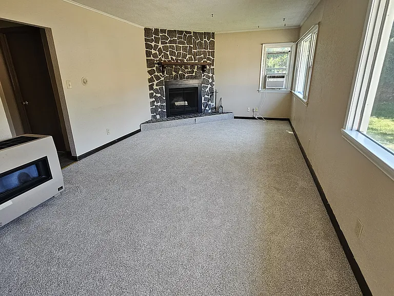 3924 Canyon Lake Dr #3 — Photo 14