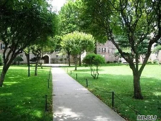 Sold by Douglas Elliman | media 10