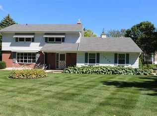 1729 Wicklow Way, Madison, WI 53711