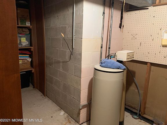 3rd image of 1242 Lake Ave