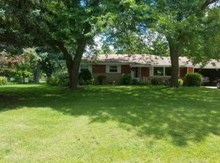 3632 S 158th St, New Berlin, WI 53151