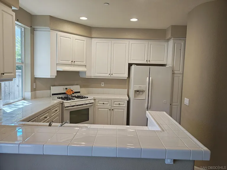 103 Trilogy St — Photo 3