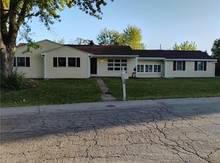1 NE 74th St, Gladstone, MO 64118