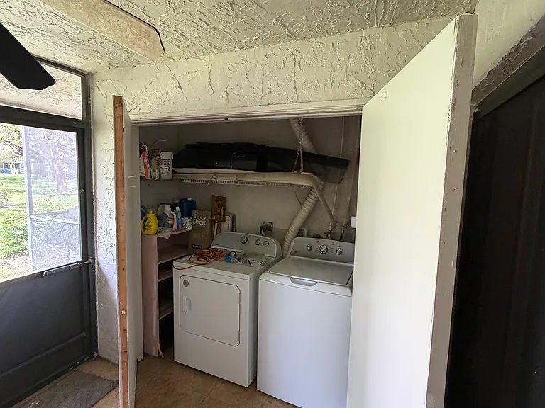 1031 NW 79th Ave — Photo 14
