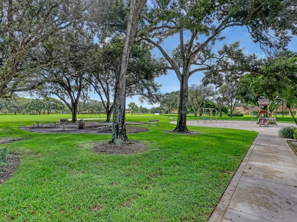 2845 Cuyahoga Lane, West Palm Beach, FL 33409