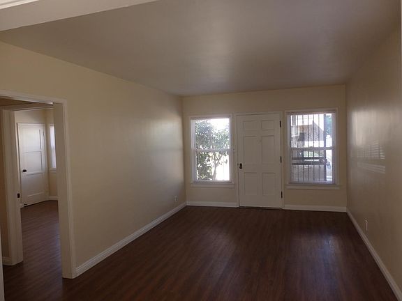 2nd image of 10922 1/2 Carmenita Rd