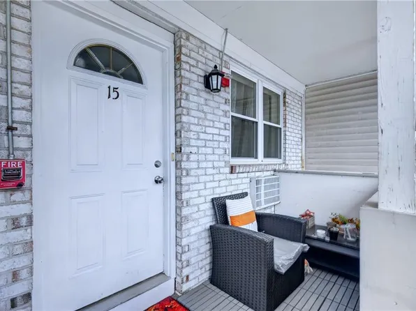 20 Hurdis St APT 15, North Providence, RI 02904