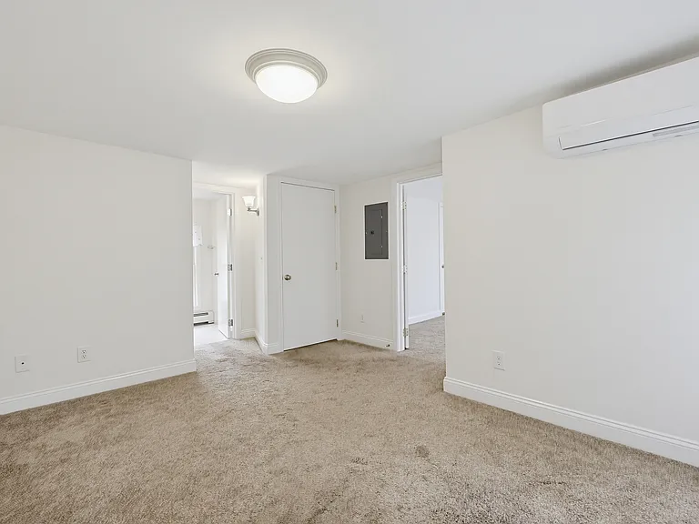17 Church Ct — Photo 9