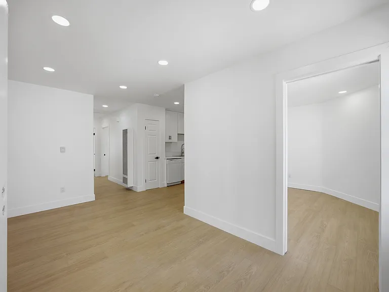 1040 W 165th Pl #3 — Photo 14