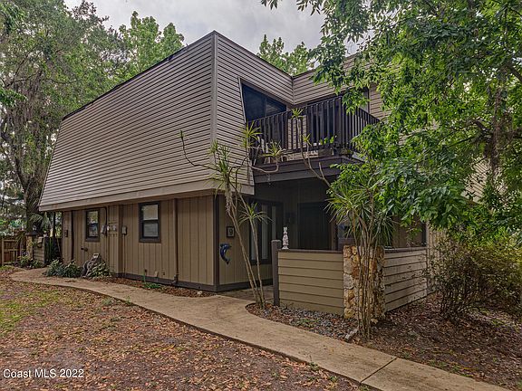 2nd image of 3656 Jackson St #90