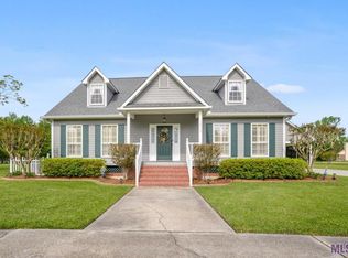 12315 Whispering Oaks Dr, Baker, LA 70714