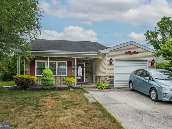 72 Sheffield Pl, Southampton, NJ 08088