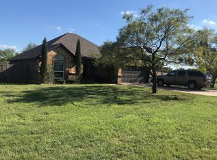 2703 Sky Harbour Dr, Granbury, TX 76049
