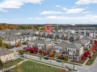 904 Apple Hill Ln, Kitchener, ON N2R 0L7