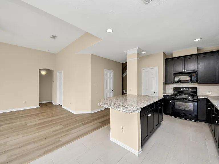 7030 Cornflower Ln — Photo 19
