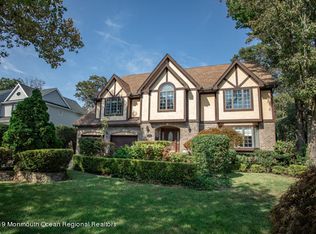 6 Fox Hollow Rd, Spring Lake, NJ 07762