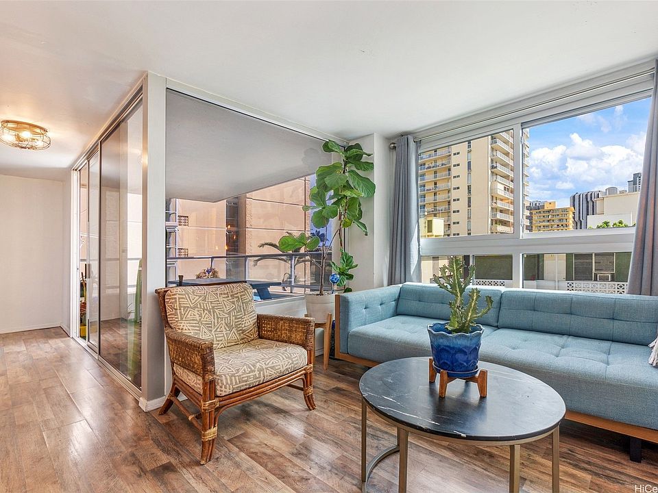 1st image of 2421 Tusitala St APT 401