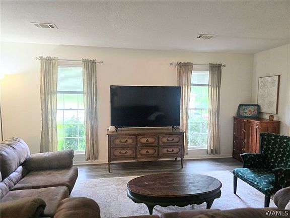5th image of 3312 Ontario Dr