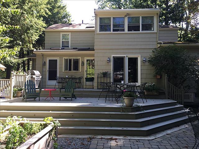 2nd image of 94 Greenlawn Ave