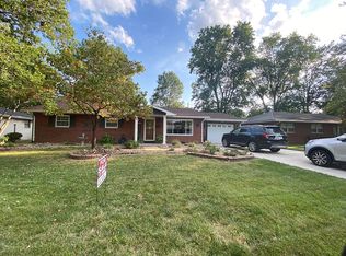 26 Bermuda Ln, Granite City, IL 62040