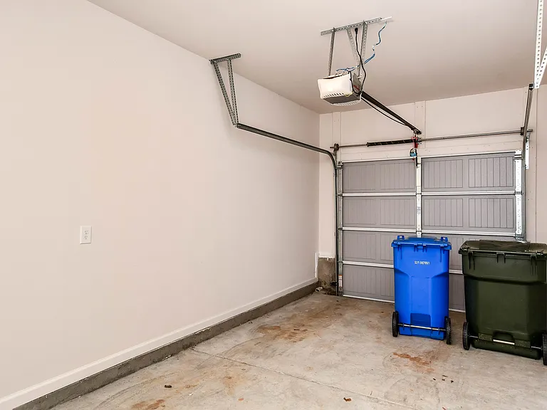 106 Crestwind Dr — Photo 15