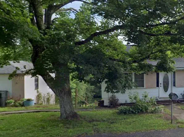 318 Prosperity Rd, Beckley, WV 25801