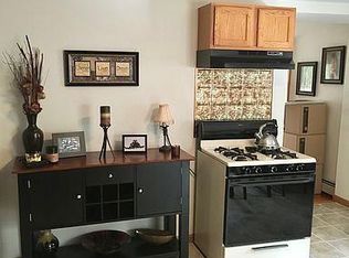 22 Middle St, Merrimac, MA 01860