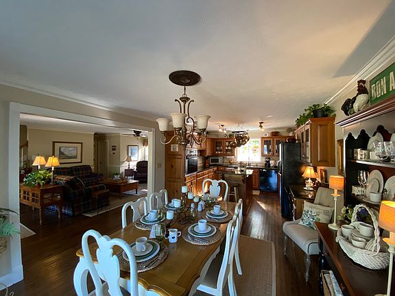 4th image of 3436 Village Glen Ct