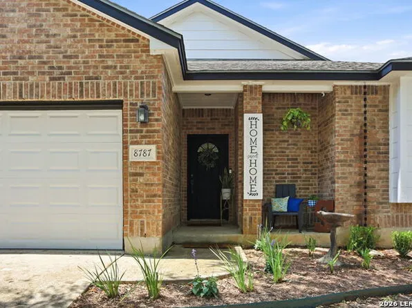 8787 Laurel Canyon Dr, Universal City, TX 78148