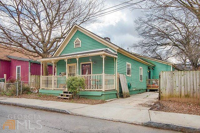 2nd image of 669 McDonald St SE