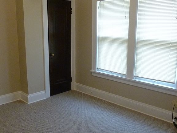 5th image of 2107 Morrison Ave #1A