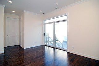 4th image of 1418 W Chicago Ave #3