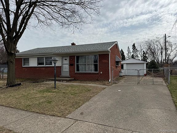 3rd image of 47166 Roland St