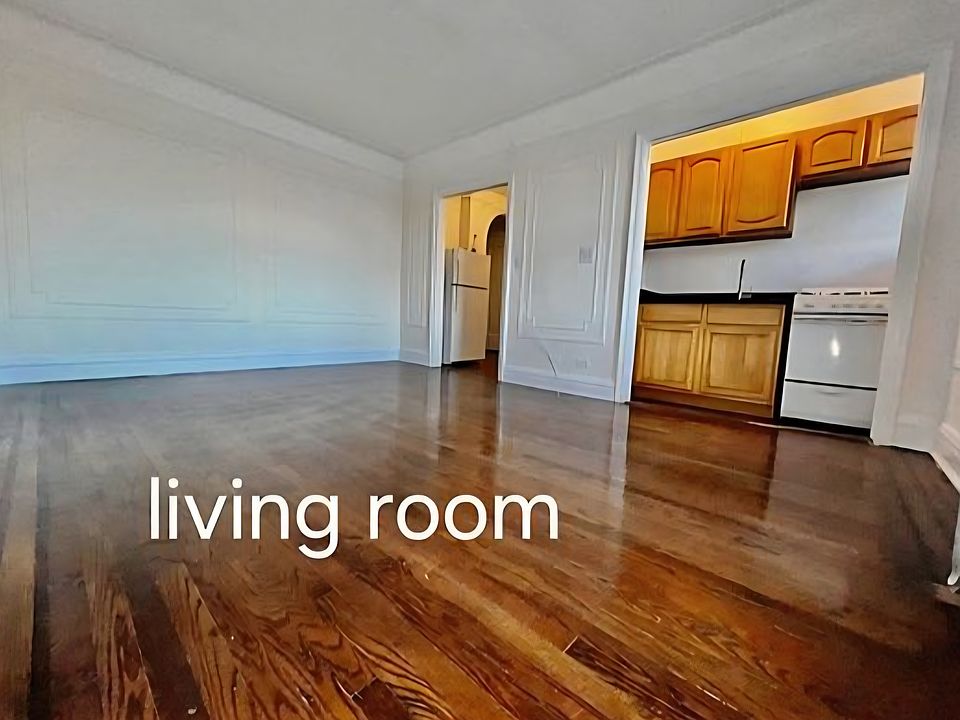 1st image of 2590 35th St APT 1j