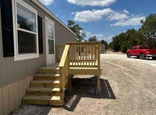 5670 E Austin St, Giddings, TX 78942