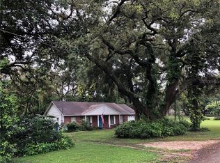 9001 Esthel Rd, Temple Terrace, FL 33637