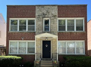 4835 Hull St APT 2W, Skokie, IL 60077