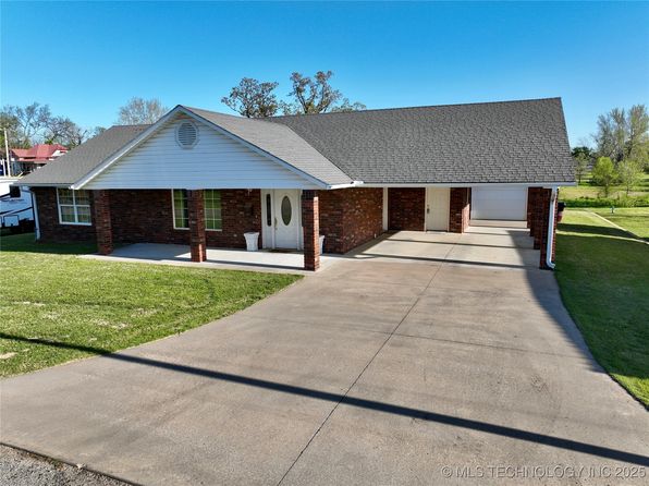 215 Belt St, Eufaula, OK 74432