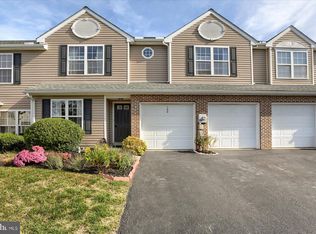 122 Kestrel Ct, Hummelstown, PA 17036