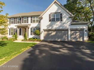 691 Blazing Star Dr, Lake Villa, IL 60046