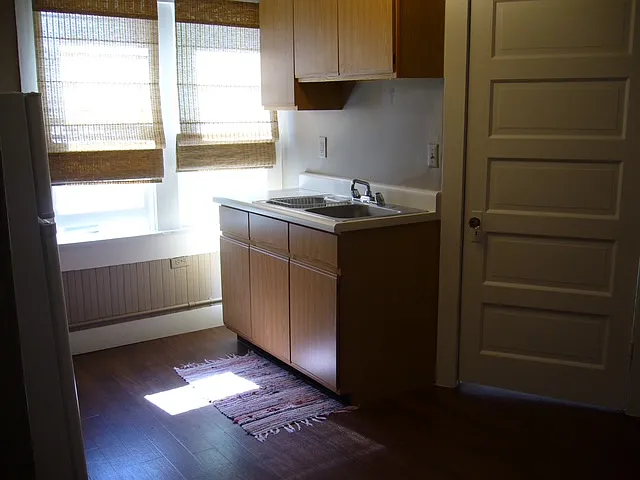 123 Garden St #B — Photo 4