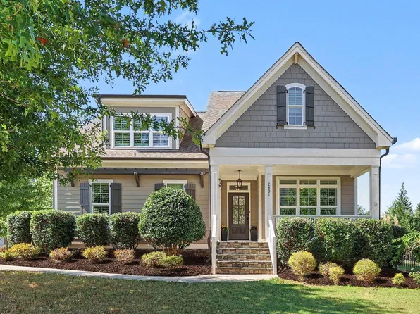 2801 Greenbank Mill Dr, Fuquay Varina, NC 27526