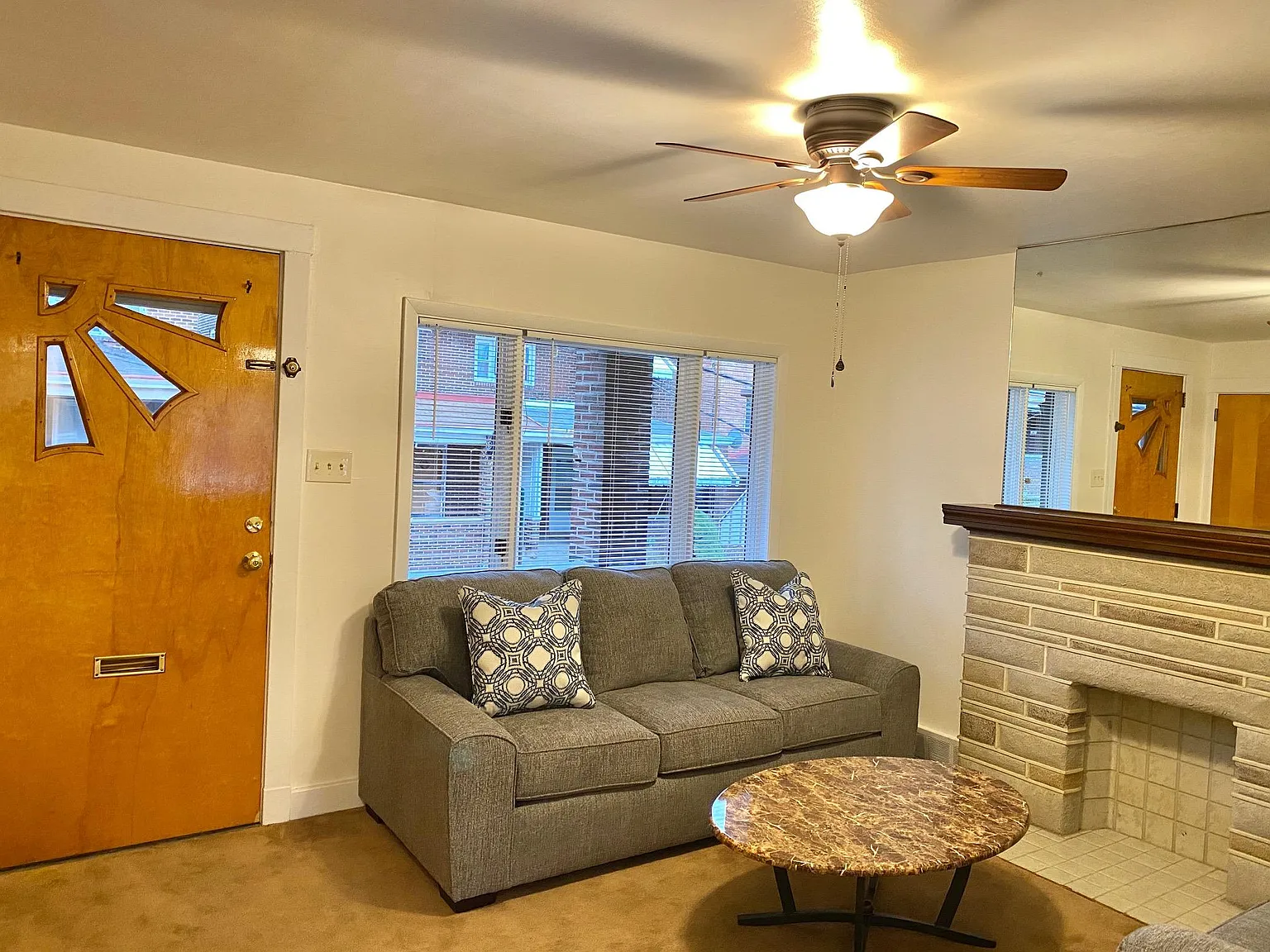 4 bed, 1350 sqft, $2,900 — Photo 3